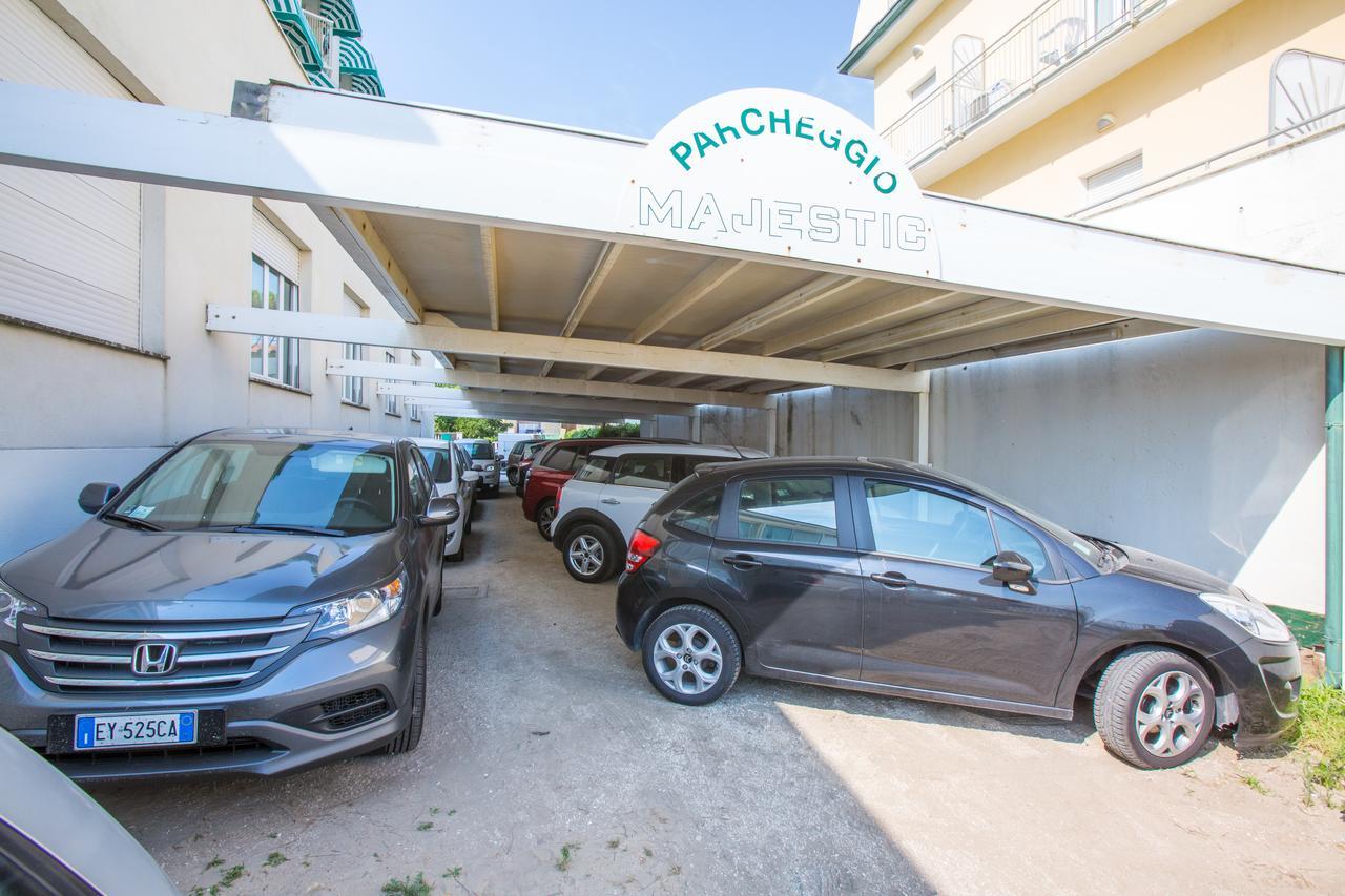 Hotel Majestic Senigallia Exteriör bild