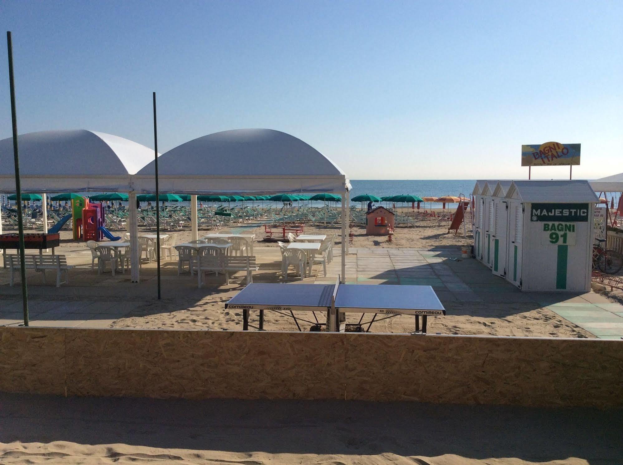 Hotel Majestic Senigallia Exteriör bild